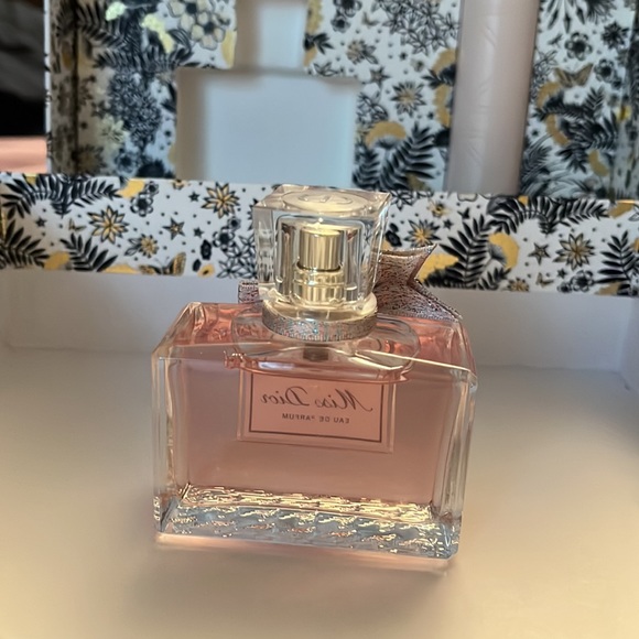 Miss Dior - Picture 7 of 11